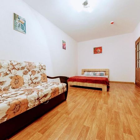Новая Квартира На Метро Осокорки, Позняки Kiev Ngoại thất bức ảnh